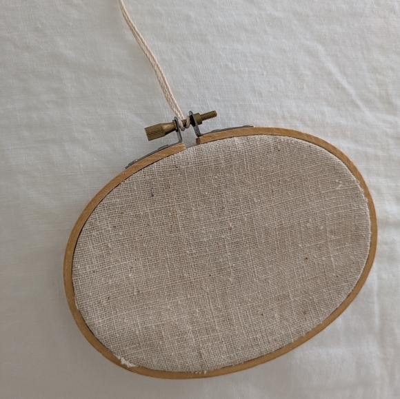 Floral Hand Embroidery Oval Hoop Wall Hanging - Picture 7 of 10